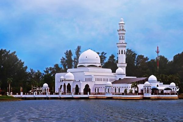 kuala terengganu tgg Floating Mosque